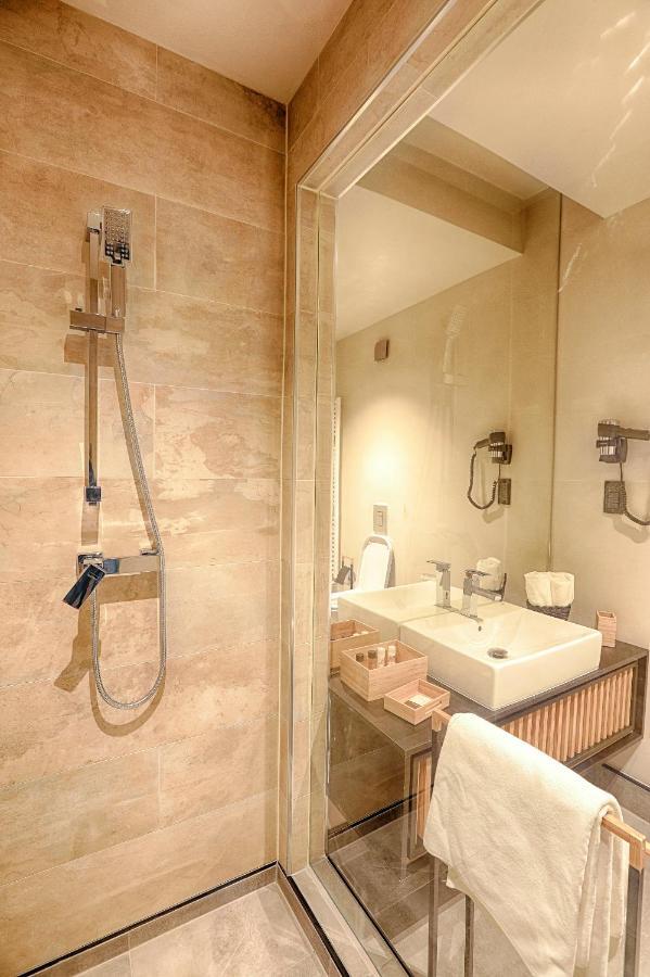 Nani Nani Boutique Hotell Braşov Eksteriør bilde